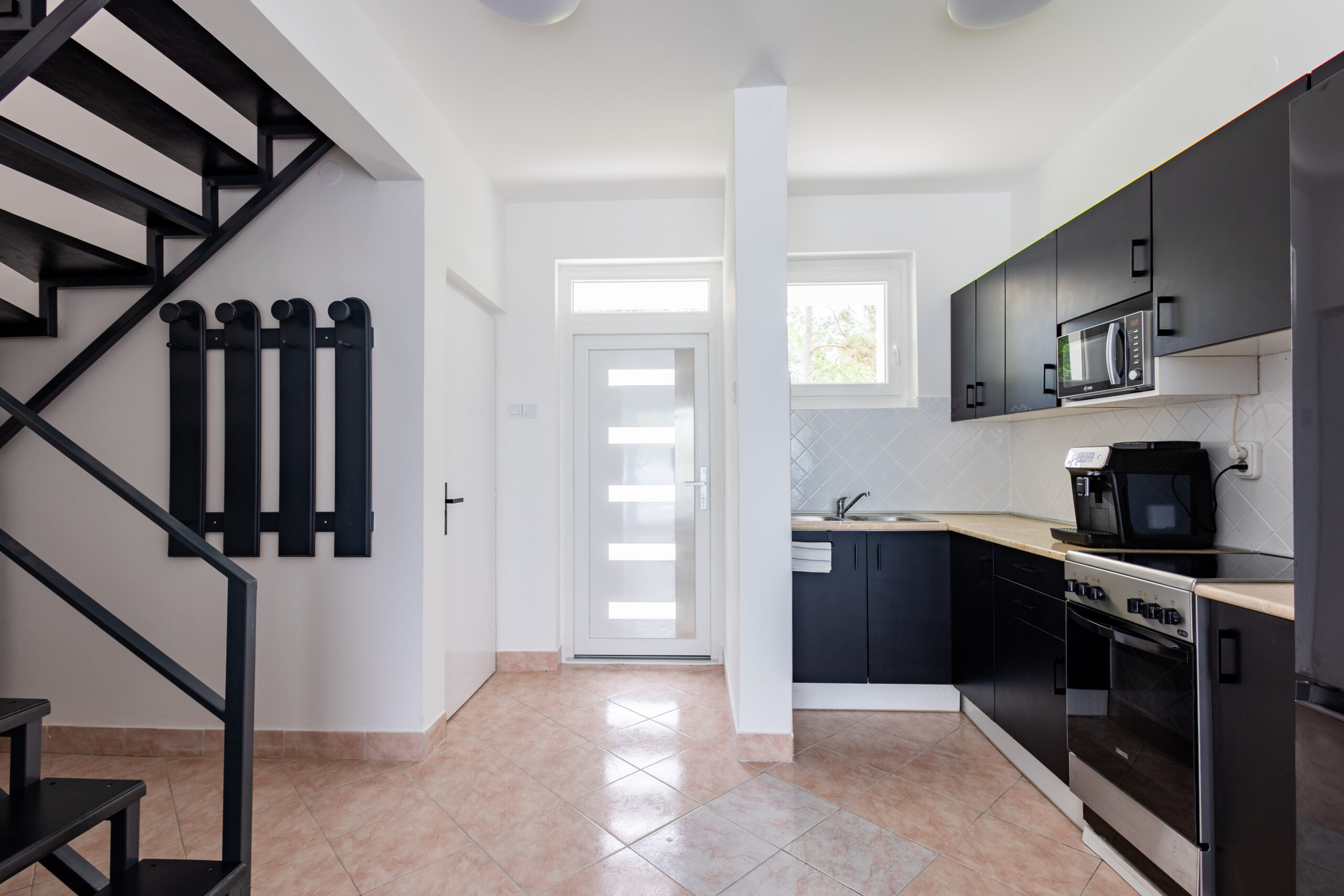 Kényelmes étkező balatoni apartmanban