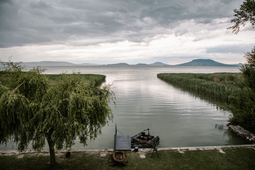 Kikapcsolódás és pihenés a balatonfenyvesi horgászat során