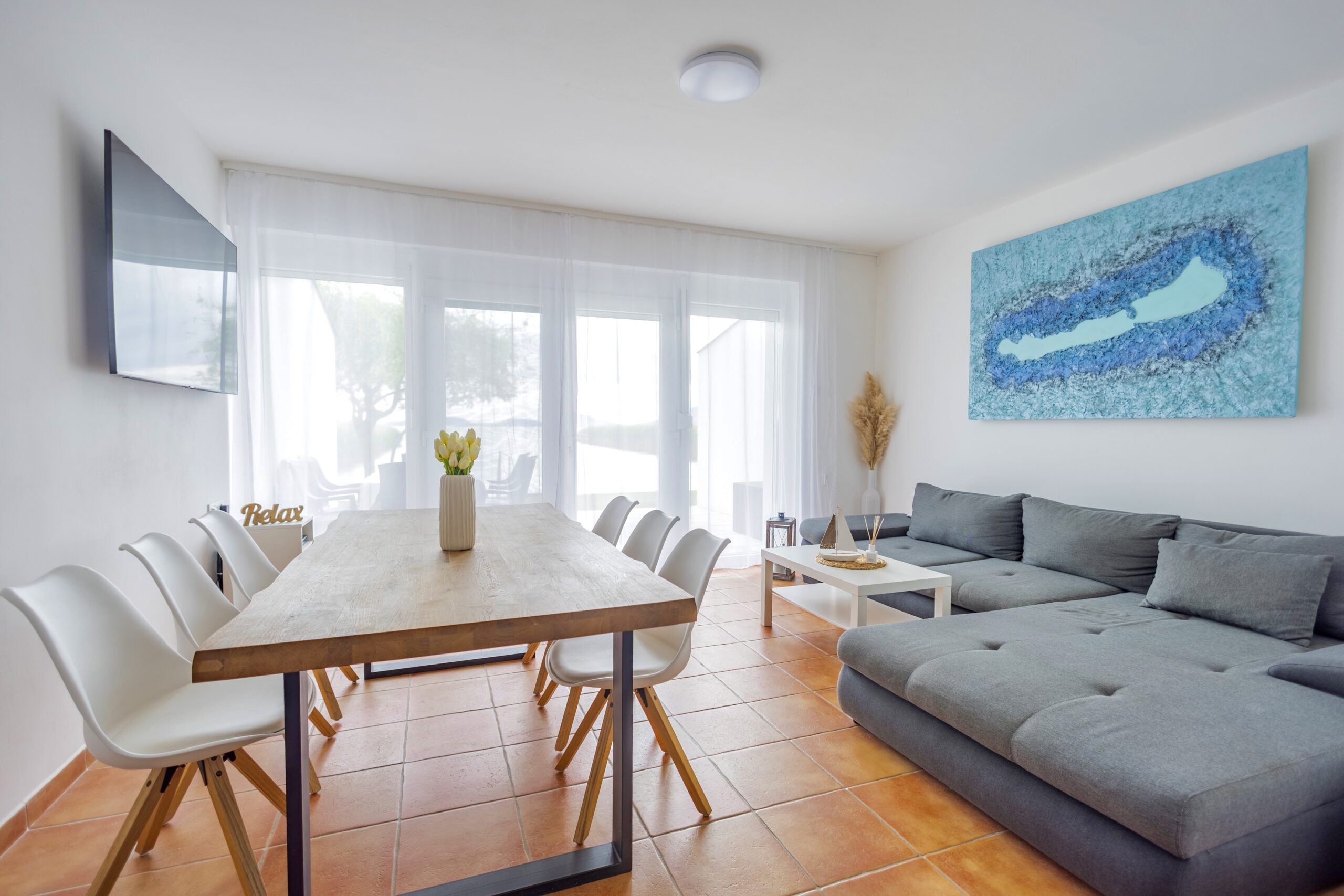 modern jakuzzis balatoni vízparti apartman