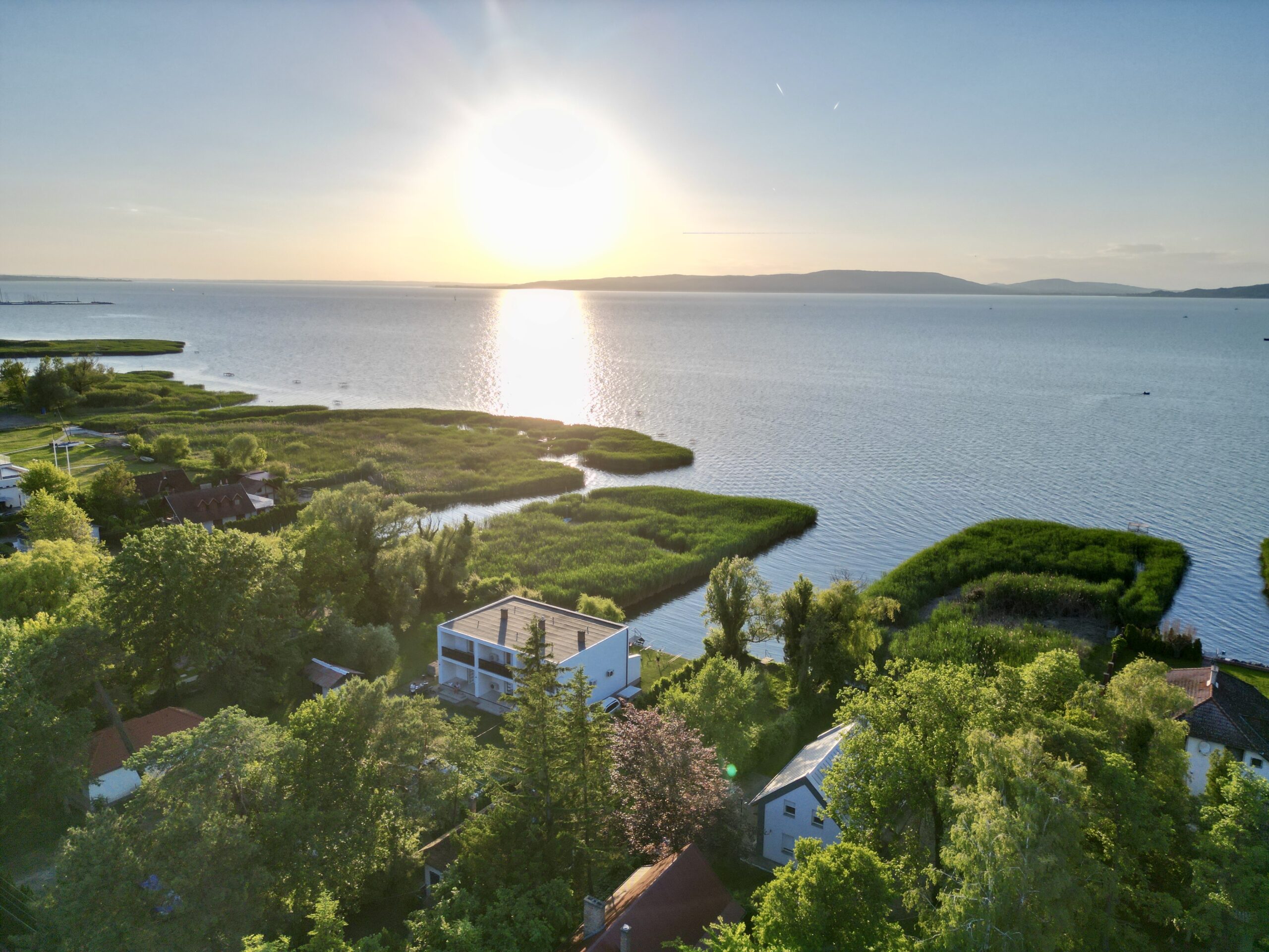 balatoni kiadó vízparti apartmanok